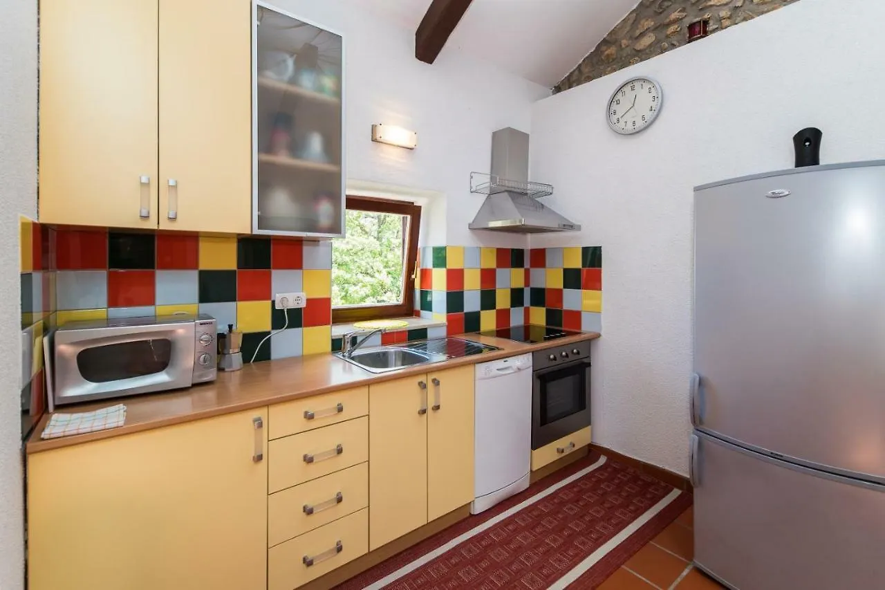 הוילה טריבאלי Old Stone House 0*,  קרואטיה